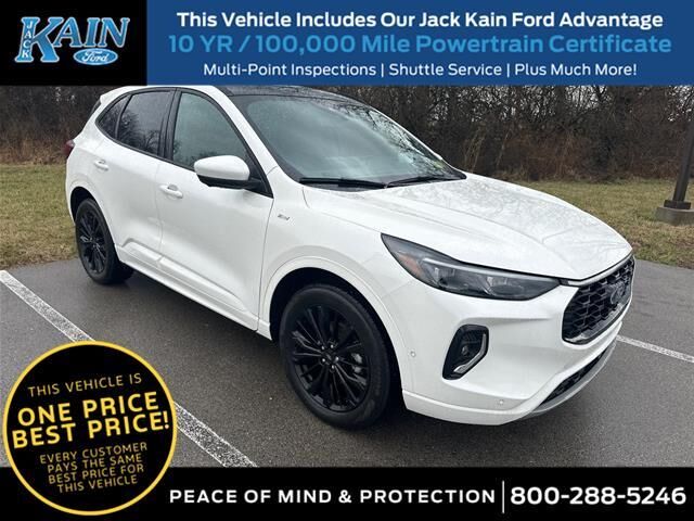 2023 Ford Escape ST-Line Elite — photo 1 of 26