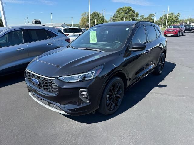 2024 Ford Escape ST-Line Elite