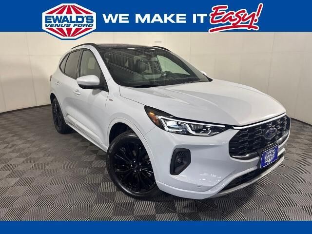 2025 Ford Escape ST-Line Elite