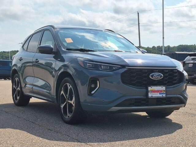 2023 Ford Escape Hybrid ST-Line Elite