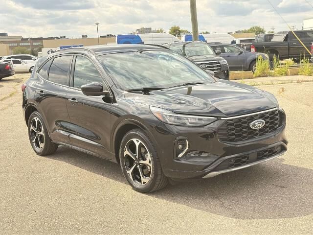 2023 Ford Escape Hybrid ST-Line Elite