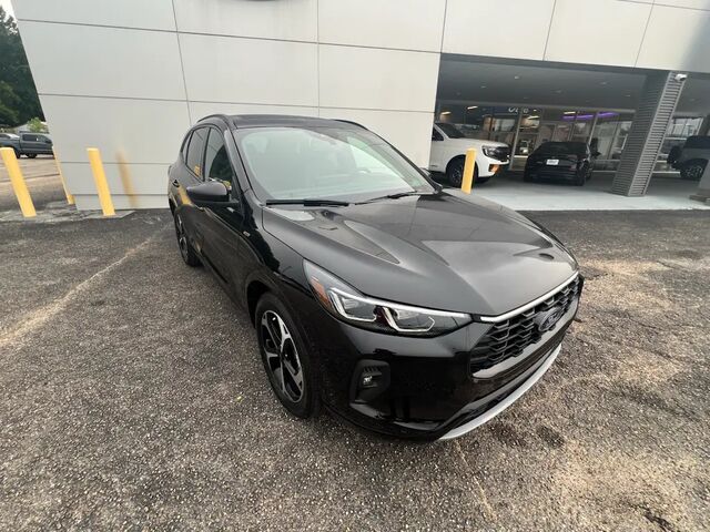 2025 Ford Escape Hybrid ST-Line Elite