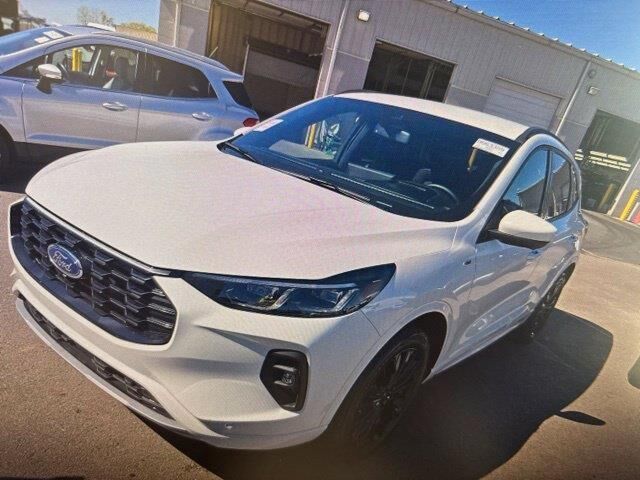 2025 Ford Escape Hybrid ST-Line Elite