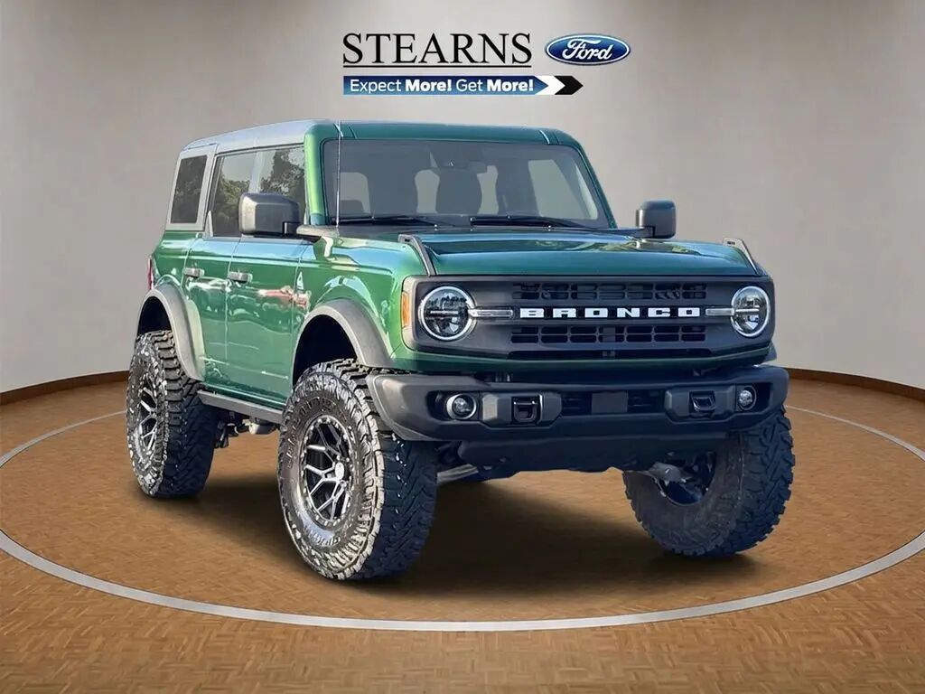 2024 Ford Bronco Black Diamond — photo 1 of 13