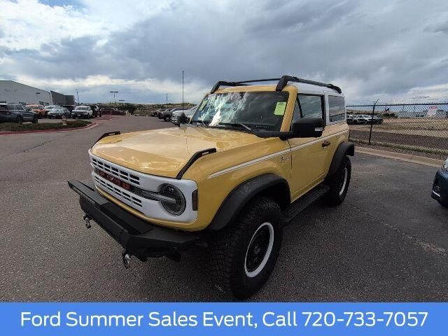 2024 Ford Bronco Heritage Limited Edition — photo 1 of 13