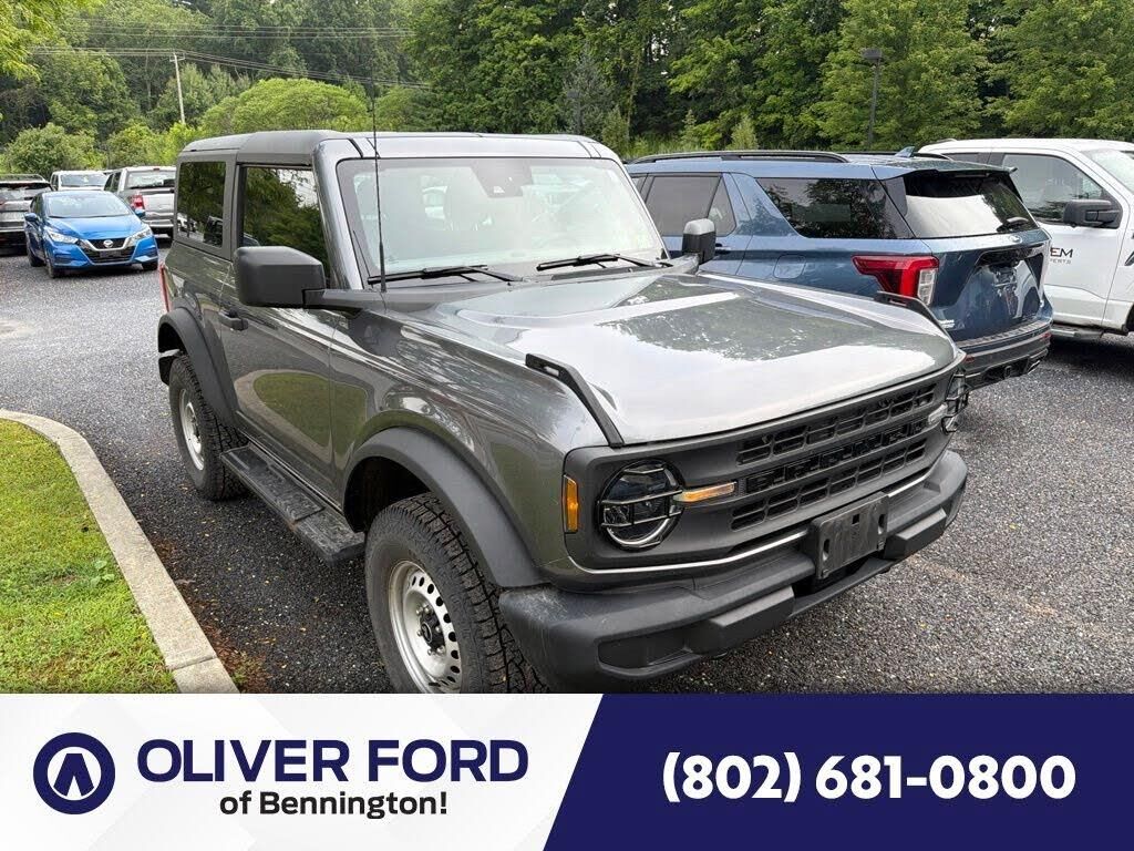 2023 Ford Bronco Base — photo 1 of 2