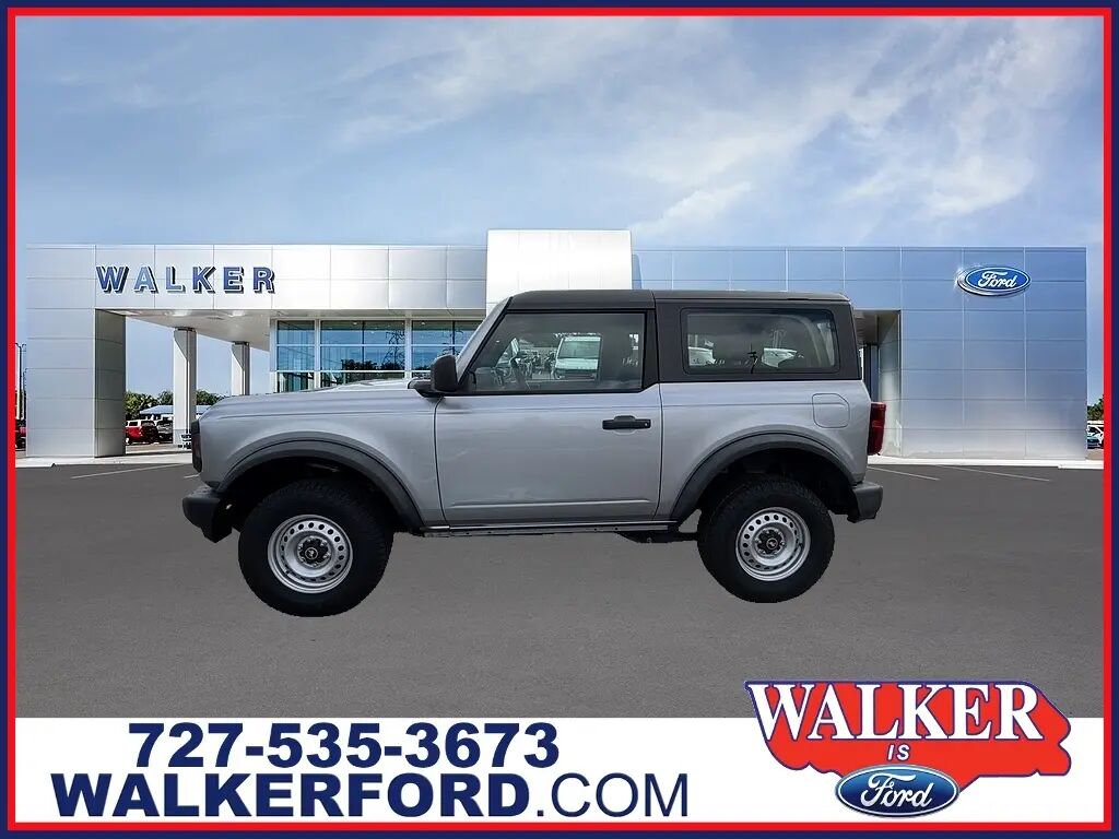 2021 Ford Bronco Base — photo 1 of 13
