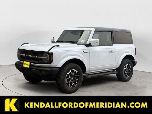 2023 Ford Bronco Outer Banks — photo 1 of 28