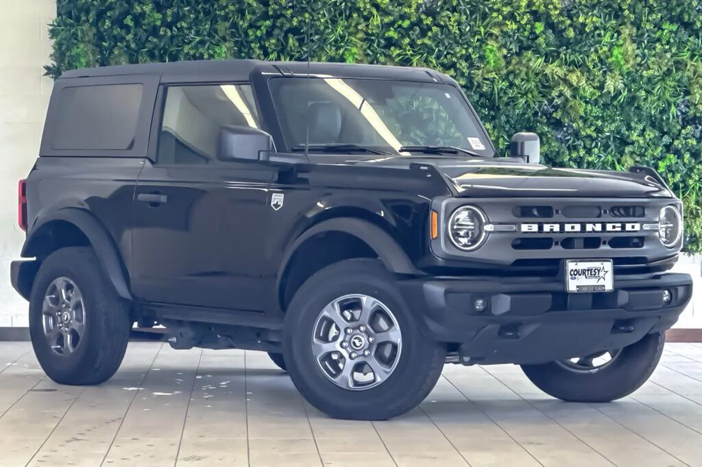 2023 Ford Bronco Big Bend — photo 1 of 15