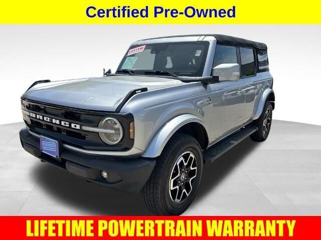 2023 Ford Bronco Outer Banks — photo 1 of 26