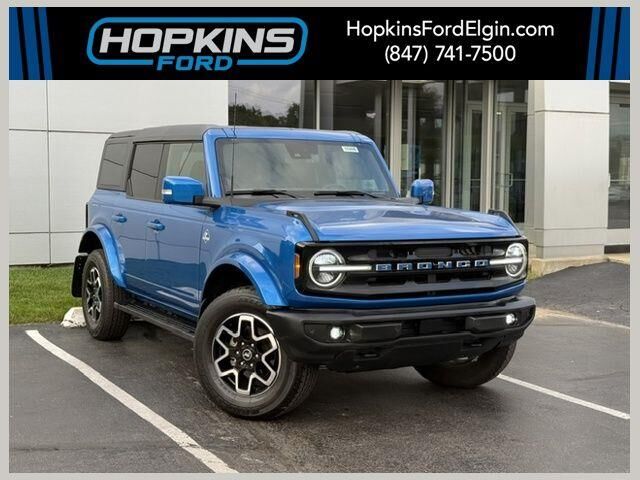 2022 Ford Bronco Outer Banks — photo 1 of 19