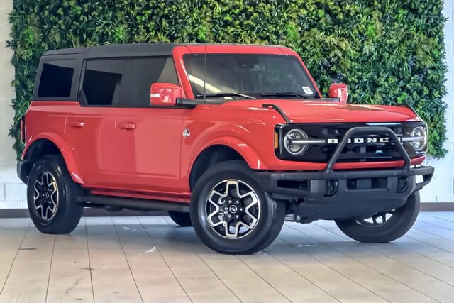 2022 Ford Bronco Outer Banks