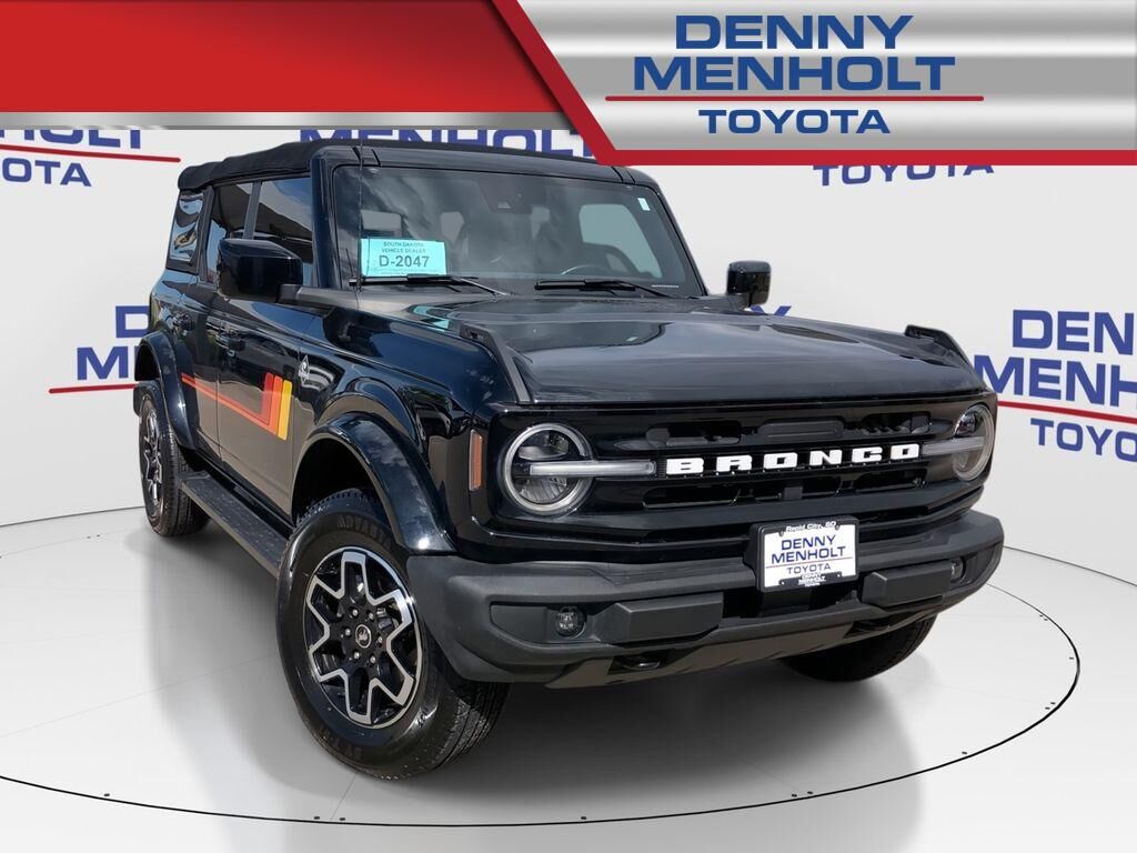 2023 Ford Bronco — photo 1 of 13