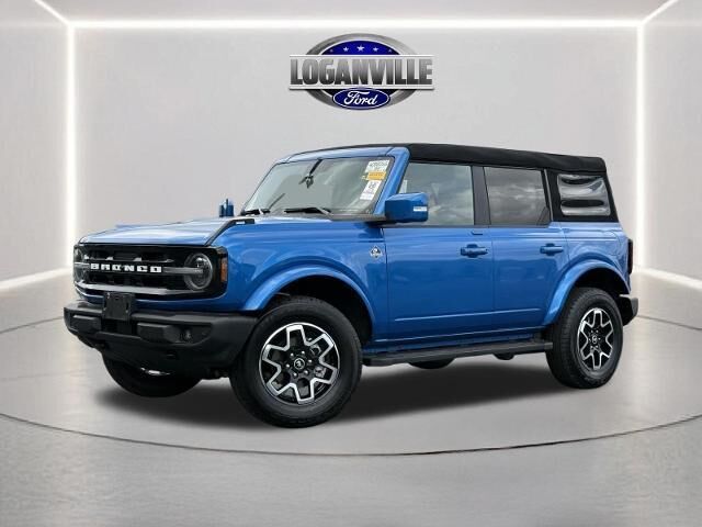 2023 Ford Bronco Outer Banks — photo 1 of 13