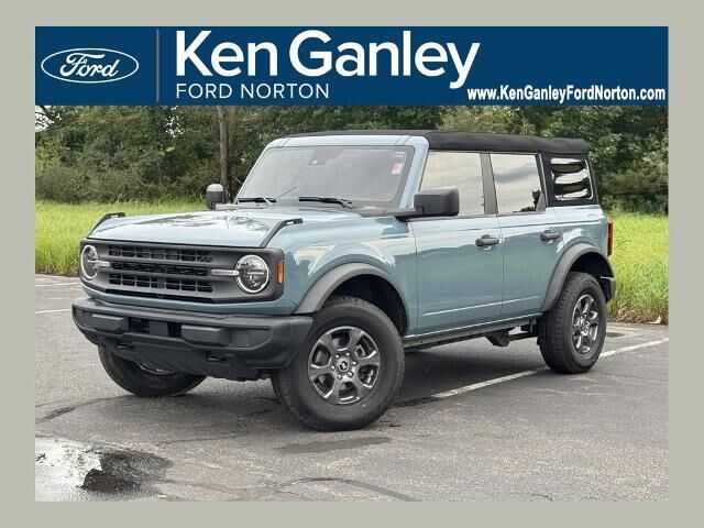 2022 Ford Bronco Base