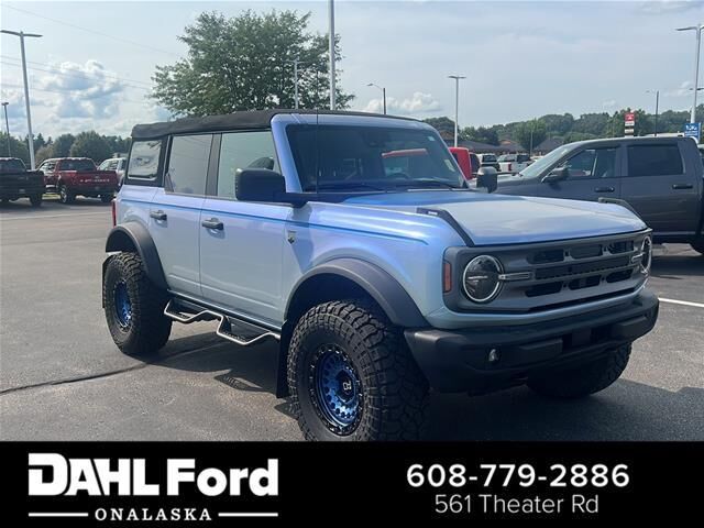 2023 Ford Bronco Big Bend — photo 1 of 13