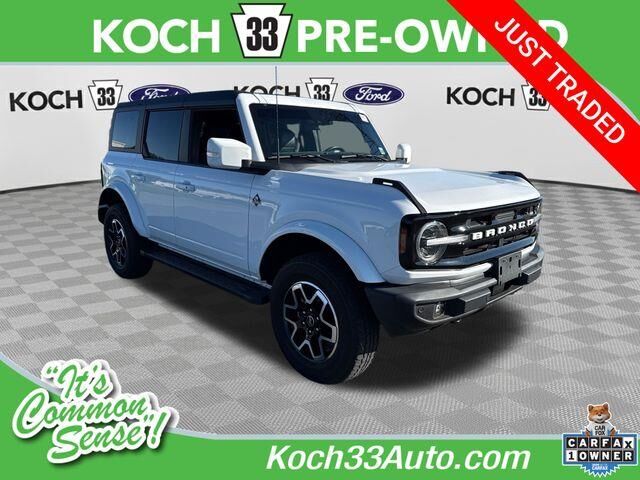 2023 Ford Bronco Base — photo 1 of 26