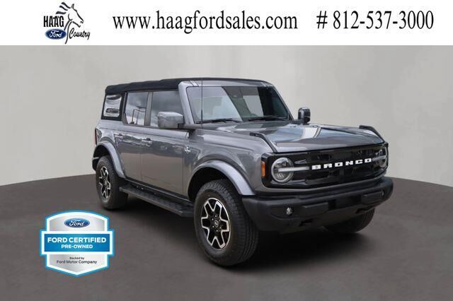 2021 Ford Bronco Outer Banks — photo 1 of 13