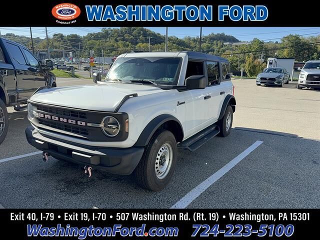 2022 Ford Bronco Base