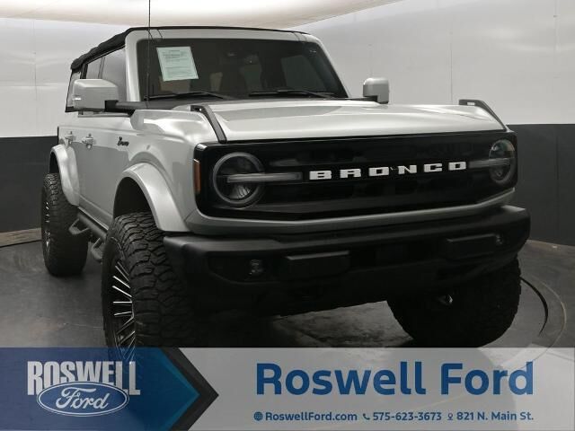 2022 Ford Bronco Outer Banks — photo 1 of 39