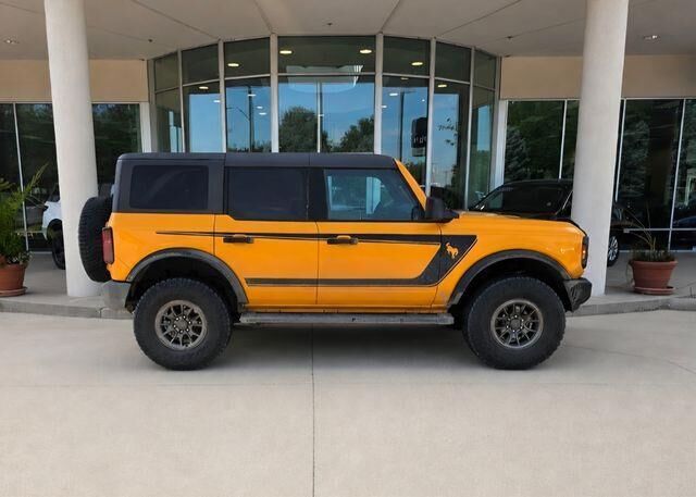 2022 Ford Bronco Big Bend — photo 1 of 40