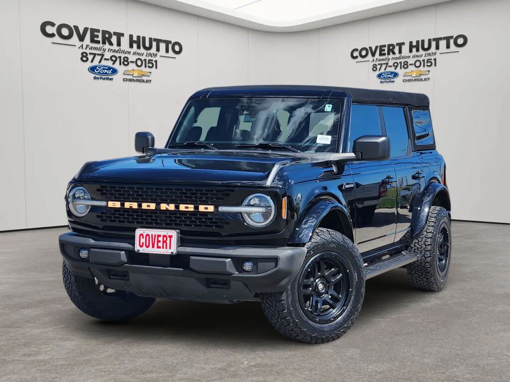 2022 Ford Bronco Outer Banks — photo 1 of 13