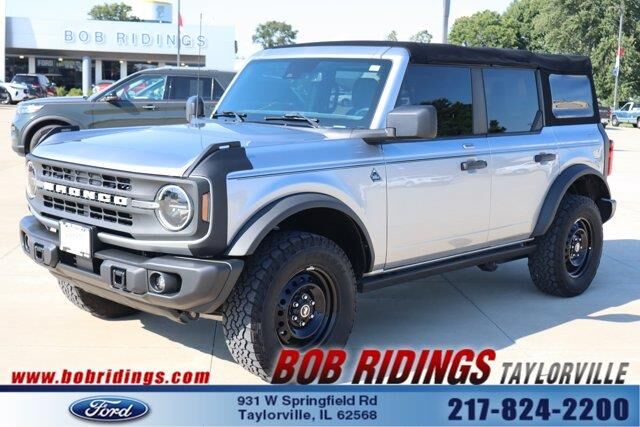 2022 Ford Bronco Black Diamond — photo 1 of 13