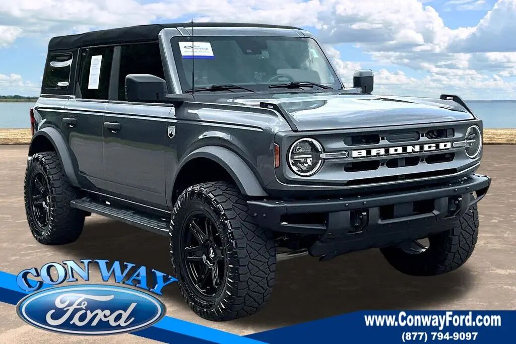 2023 Ford Bronco Big Bend — photo 1 of 12
