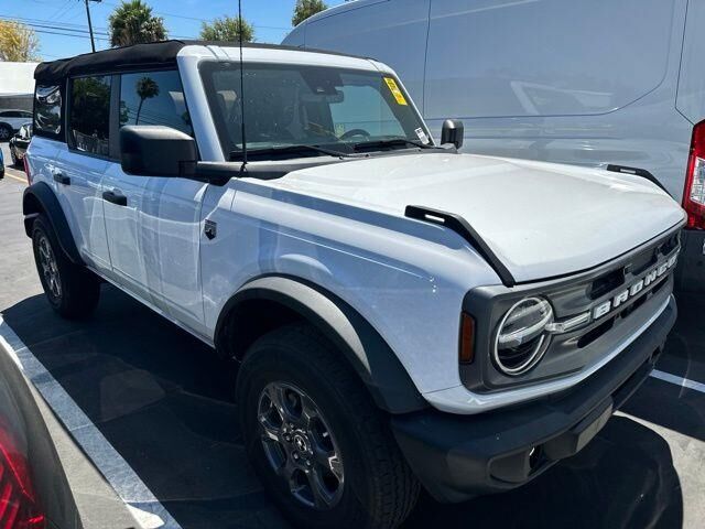 2023 Ford Bronco Big Bend — photo 1 of 15