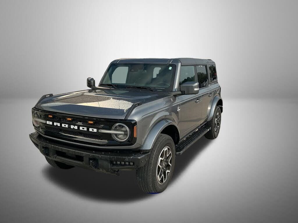 2022 Ford Bronco Outer Banks — photo 1 of 2
