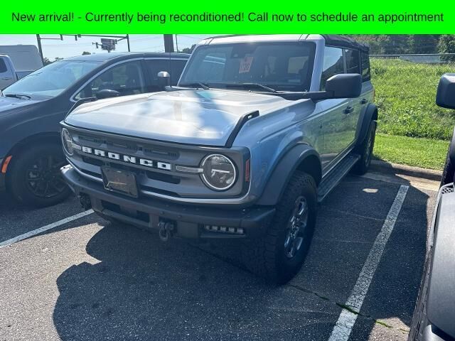 2022 Ford Bronco Big Bend — photo 1 of 38
