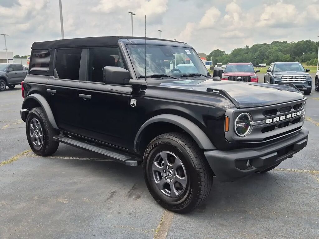 2023 Ford Bronco Big Bend — photo 1 of 14