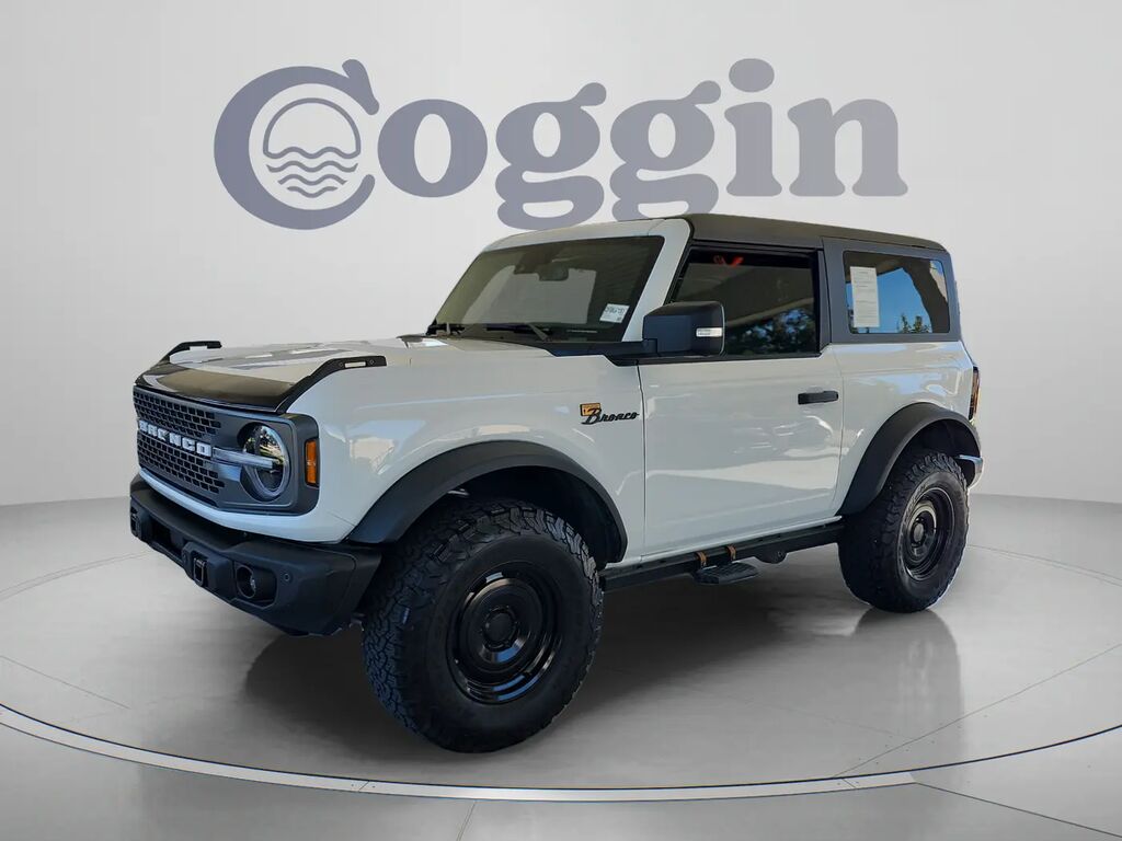 2022 Ford Bronco Base Advanced — photo 1 of 13
