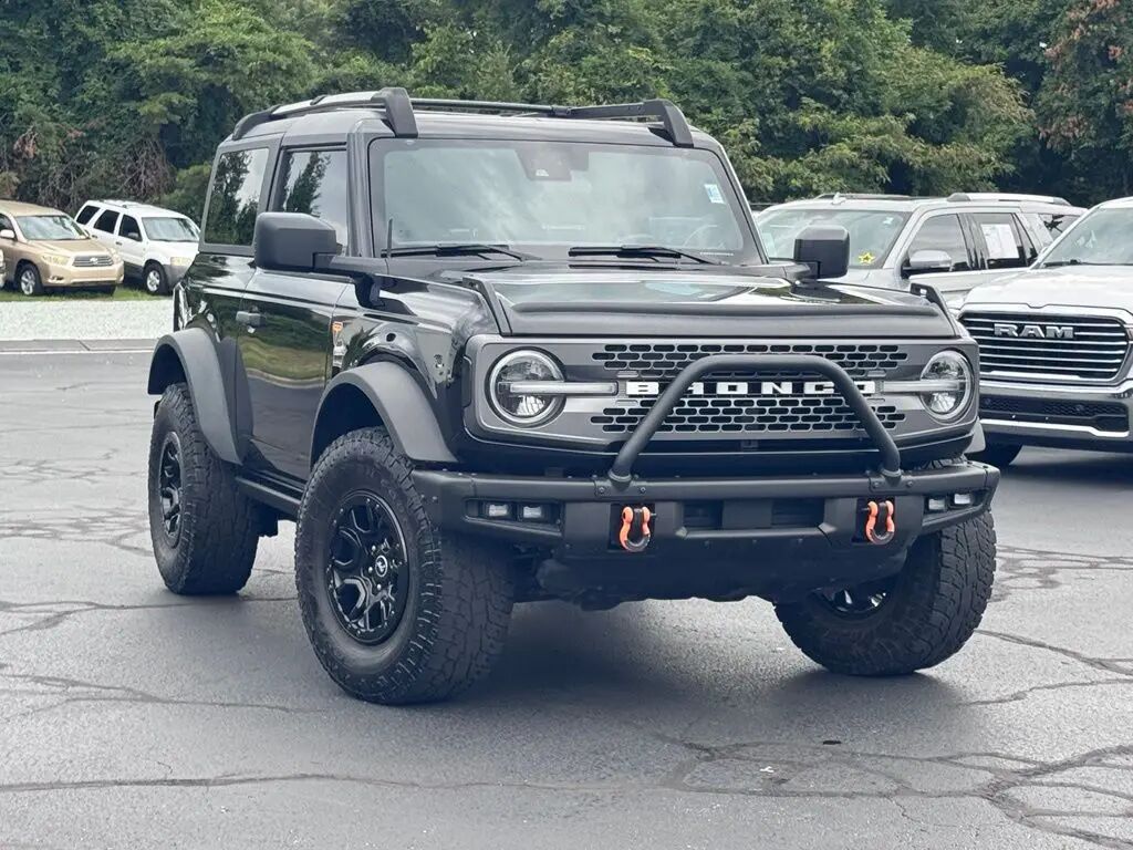 2023 Ford Bronco Base Advanced — photo 1 of 15