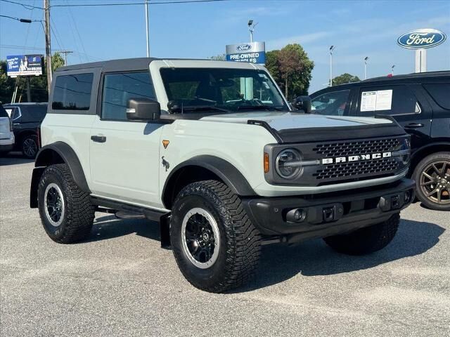 2022 Ford Bronco Outer Banks Advanced — photo 1 of 13