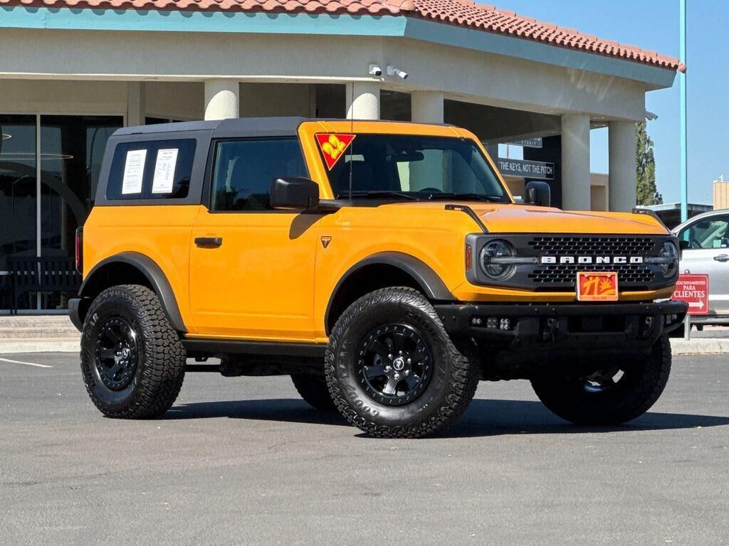 2022 Ford Bronco Badlands Advanced — photo 1 of 1
