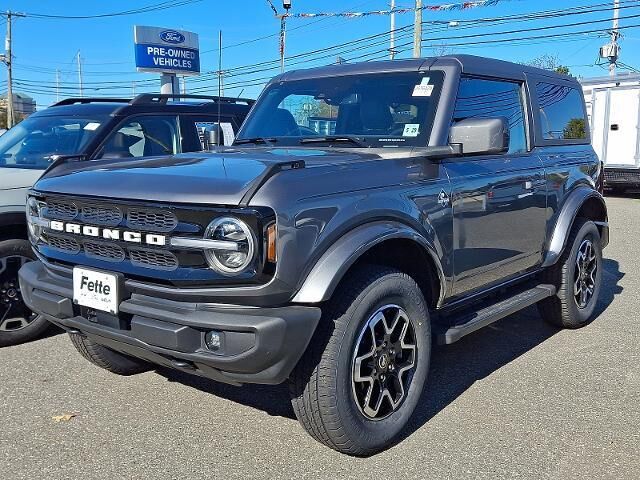 2023 Ford Bronco Base Advanced