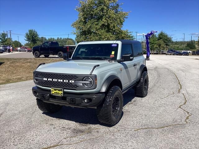 2022 Ford Bronco Base Advanced — photo 1 of 5