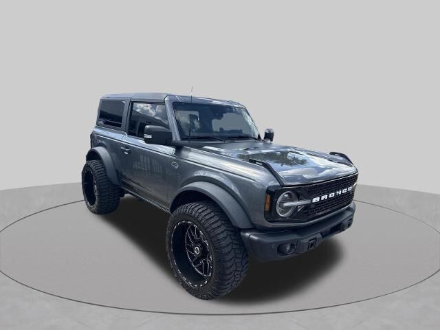 2023 Ford Bronco Base Advanced — photo 1 of 26