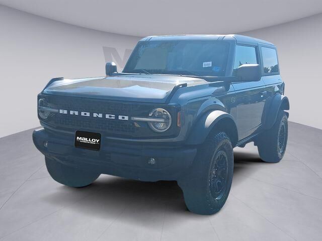 2022 Ford Bronco Base Advanced — photo 1 of 39