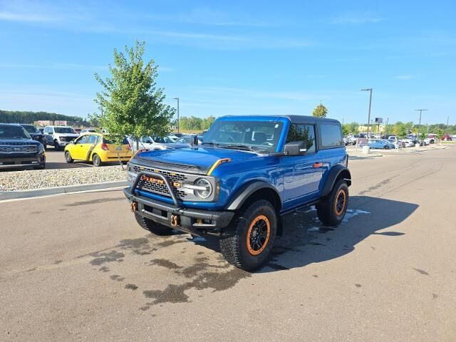 2023 Ford Bronco Wildtrak Advanced — photo 1 of 26