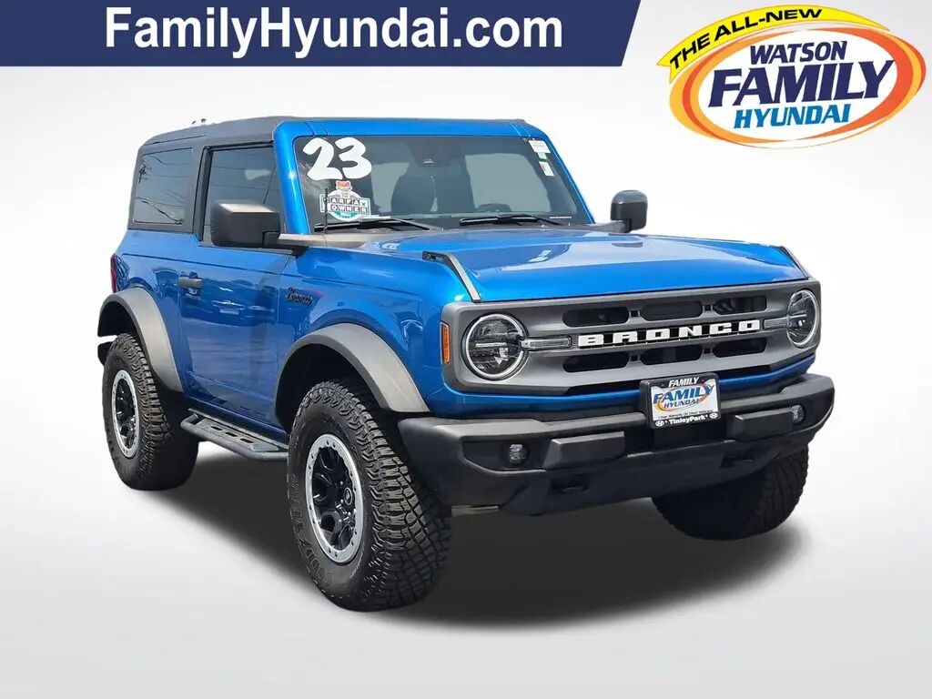 2023 Ford Bronco Base Advanced — photo 1 of 37