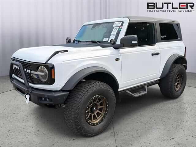2023 Ford Bronco Badlands Advanced — photo 1 of 36