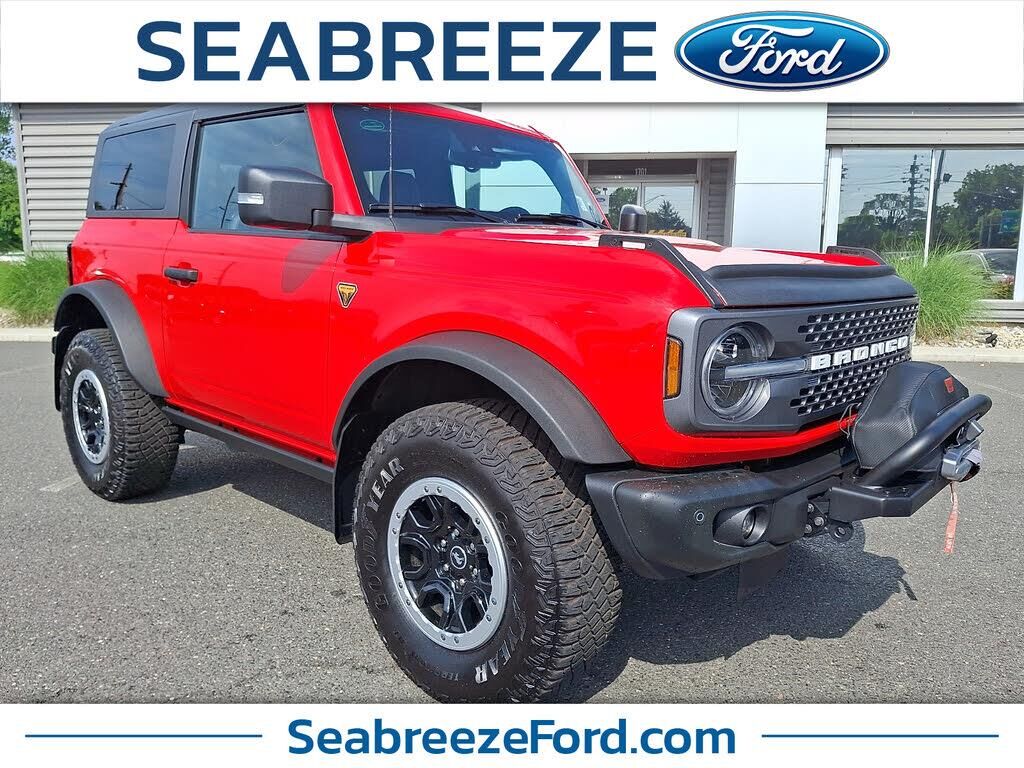 2023 Ford Bronco Base Advanced — photo 1 of 1