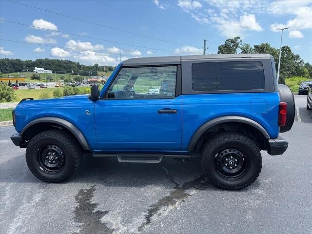 2023 Ford Bronco Black Diamond Advanced — photo 1 of 13