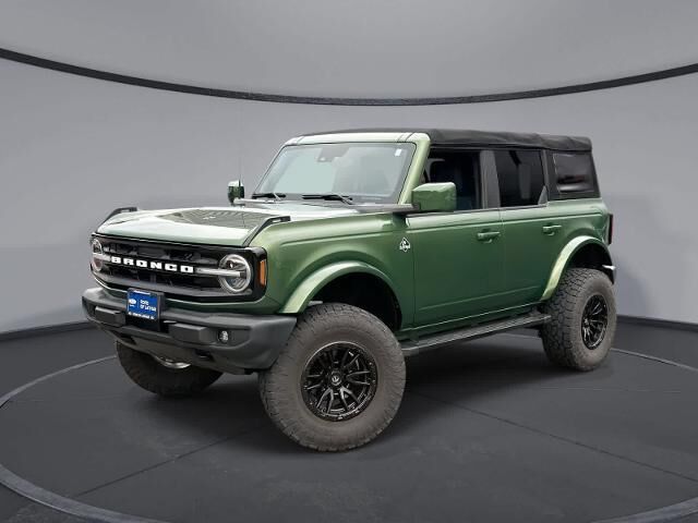 2022 Ford Bronco Everglades Advanced — photo 1 of 13
