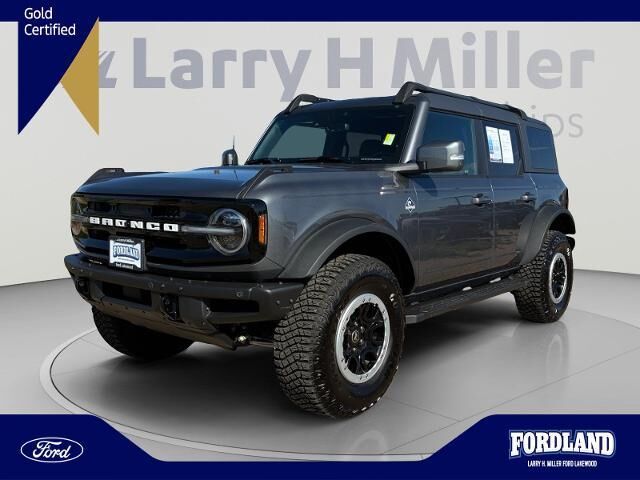 2022 Ford Bronco Base Advanced — photo 1 of 26