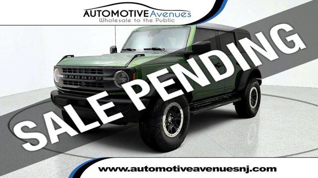 2023 Ford Bronco Base