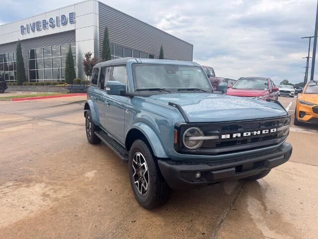 2023 Ford Bronco Outer Banks Advanced