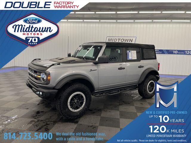 2023 Ford Bronco Base Advanced — photo 1 of 13